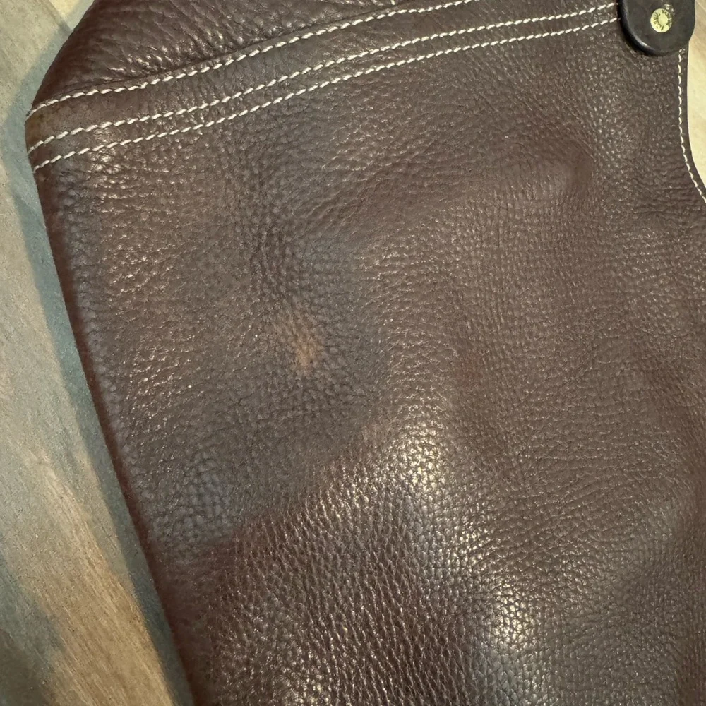 Fossil Dark Brown Leather Shoulder Bag 💼 - Picture 2 of 6